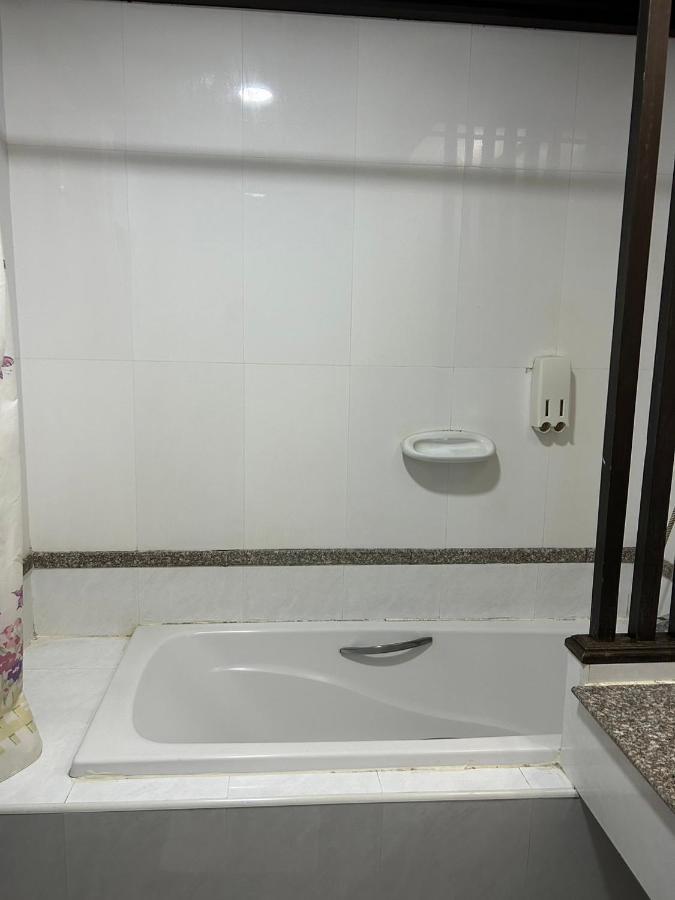 Grand Phranakhon Hotel Ayutthaya Eksteriør billede